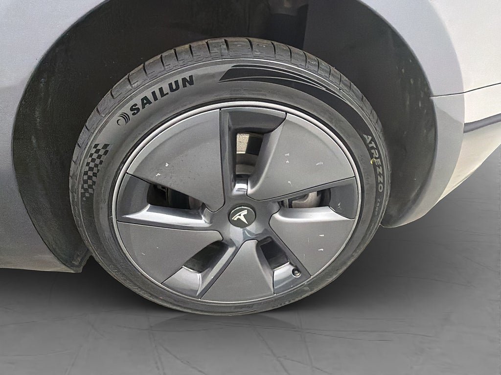 Vehicle Image 31