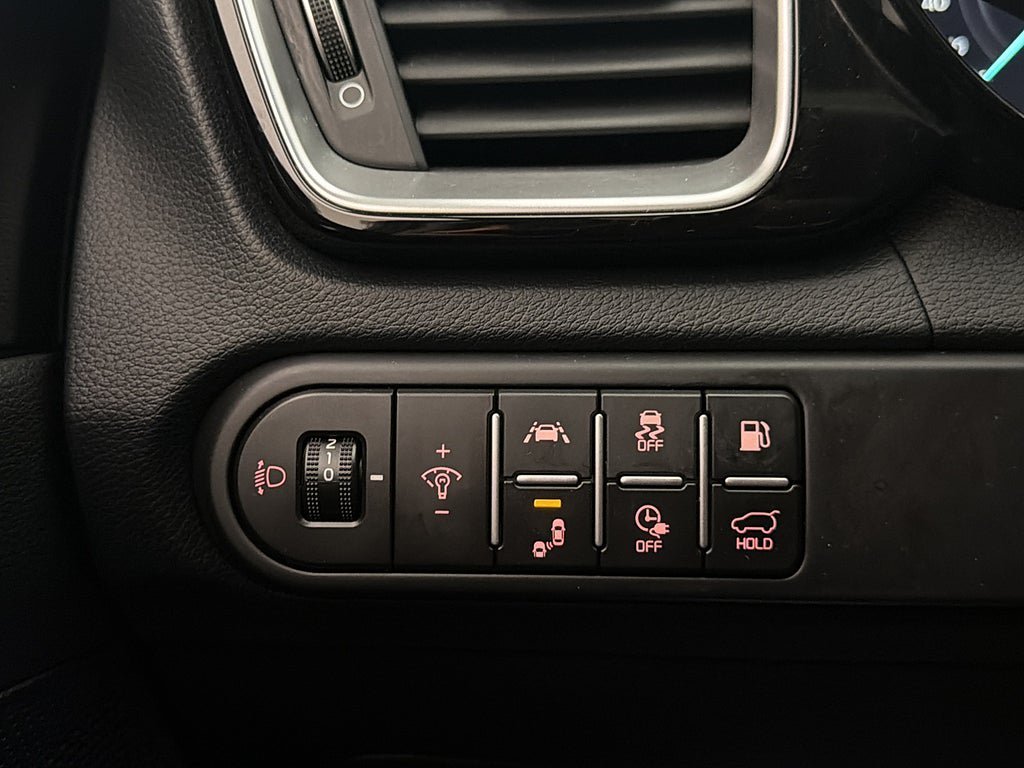 Vehicle Image 27