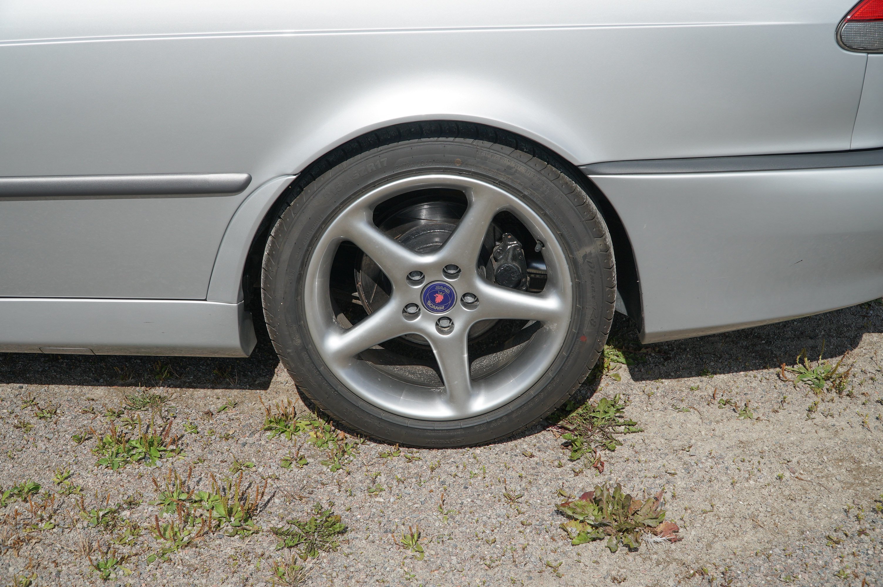 Vehicle Image 32