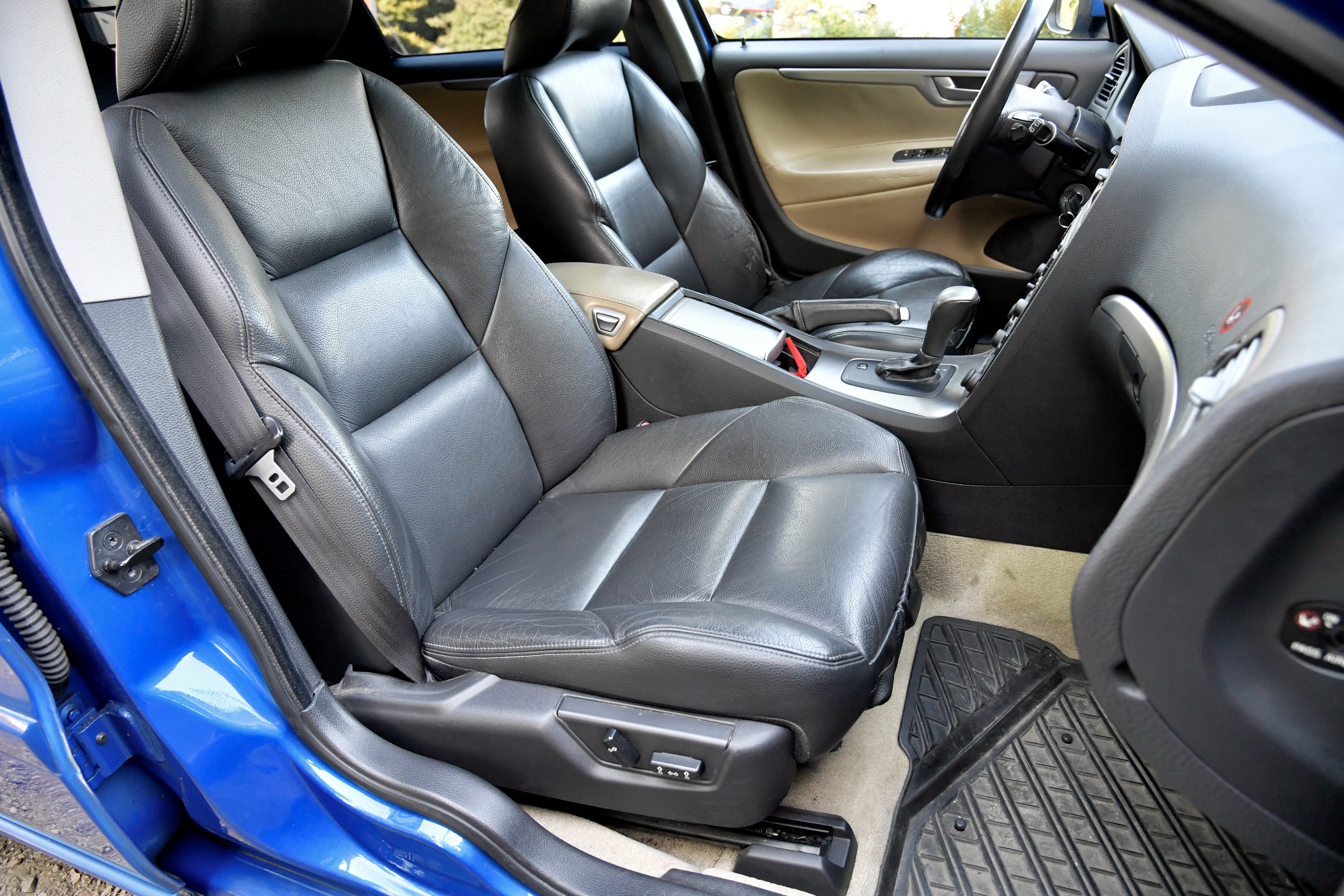 Vehicle Image 33