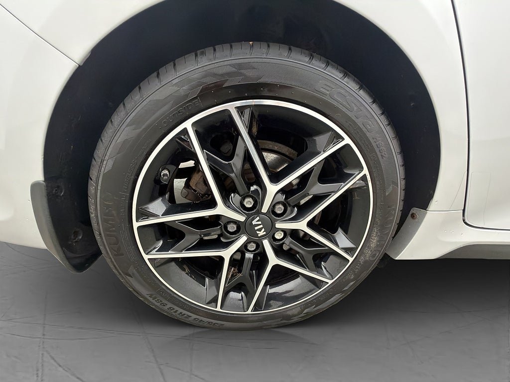Vehicle Image 35