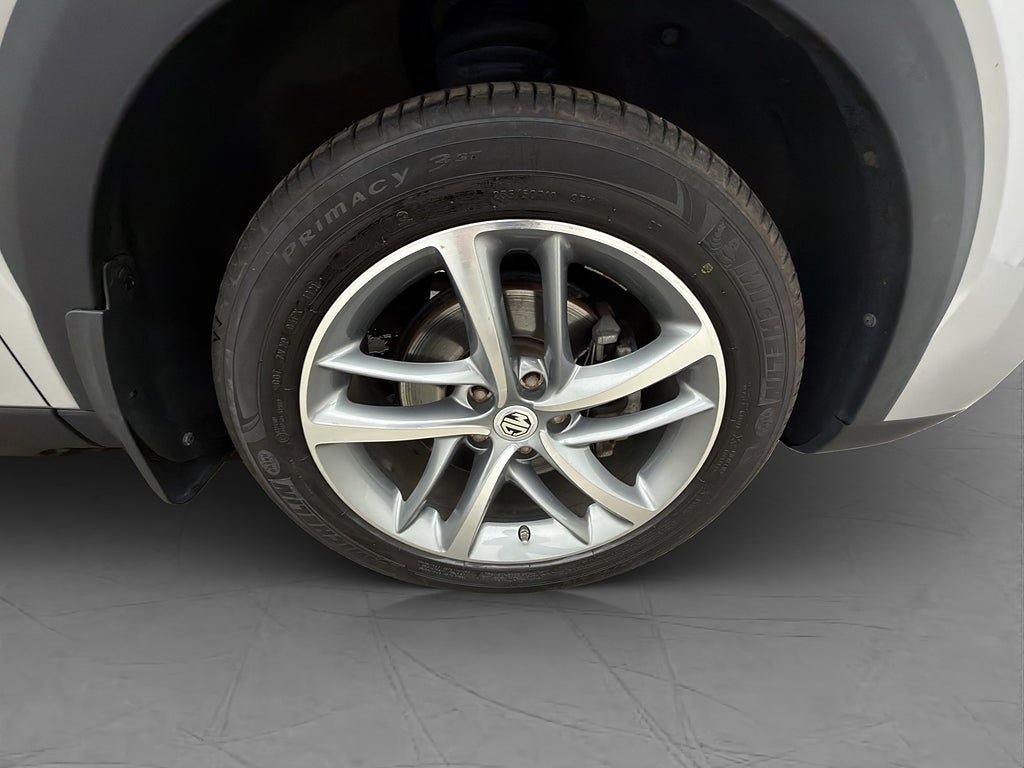 Vehicle Image 36