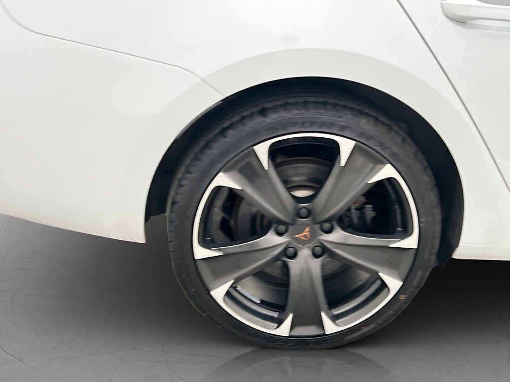 Vehicle Image 30