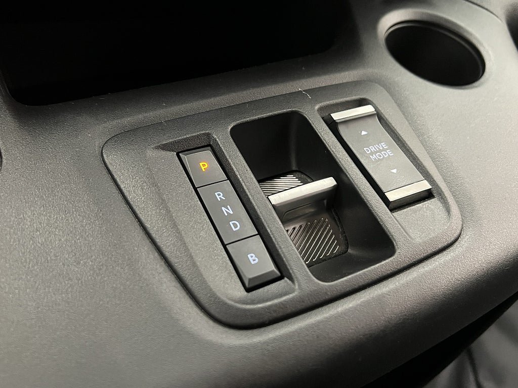Vehicle Image 26