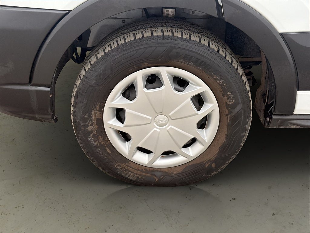 Vehicle Image 24