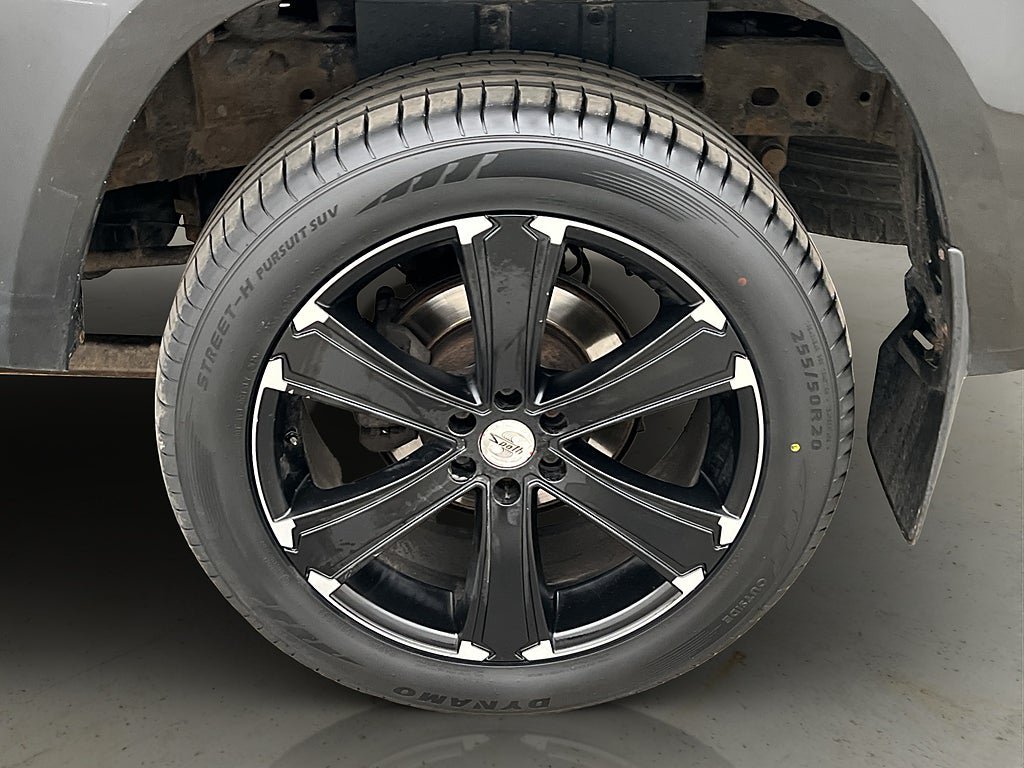 Vehicle Image 33
