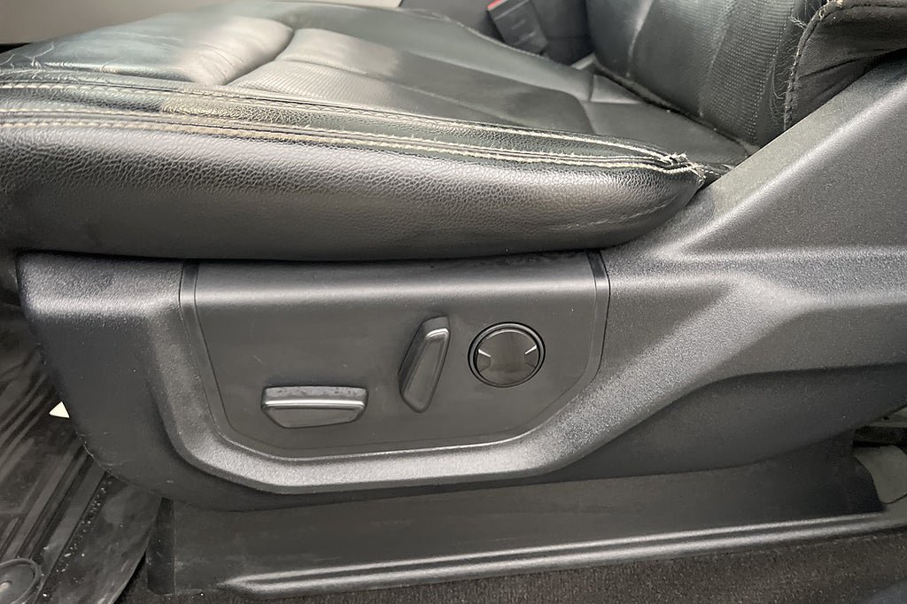 Vehicle Image 27