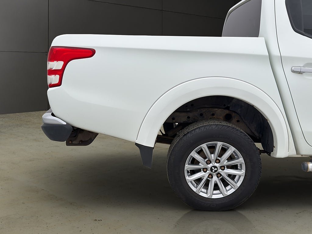 Vehicle Image 31