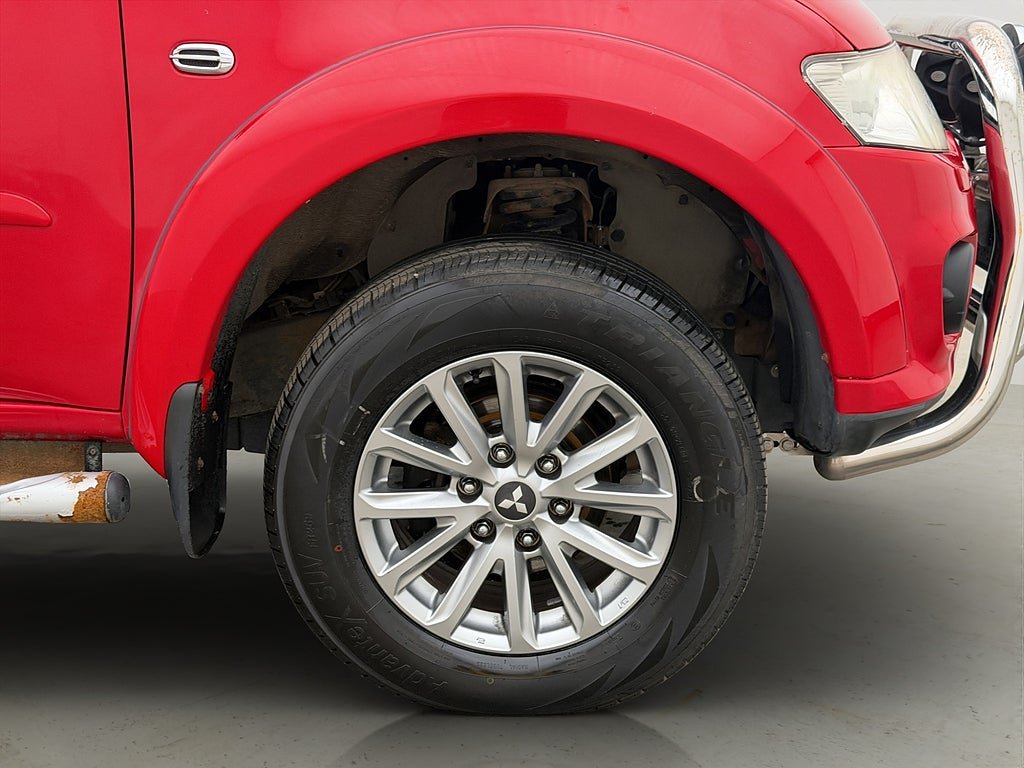 Vehicle Image 30
