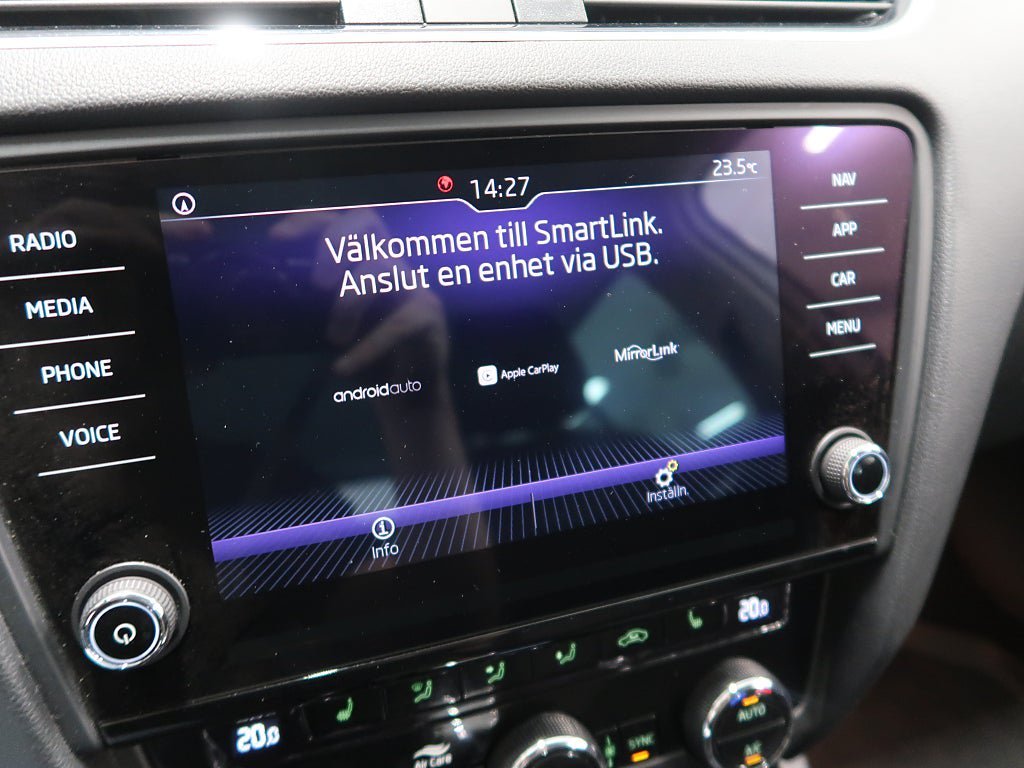 Vehicle Image 27