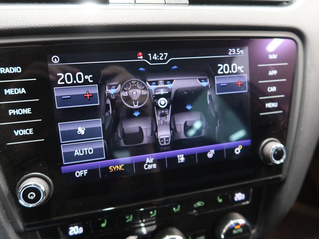 Vehicle Image 30