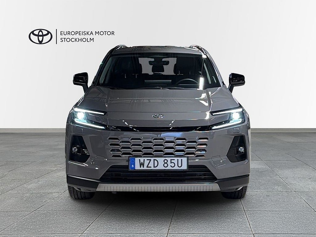 Vehicle Image 5
