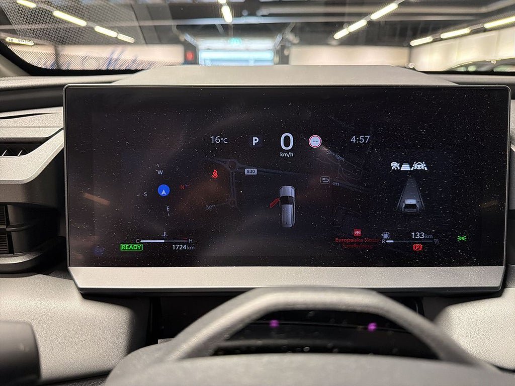 Vehicle Image 12