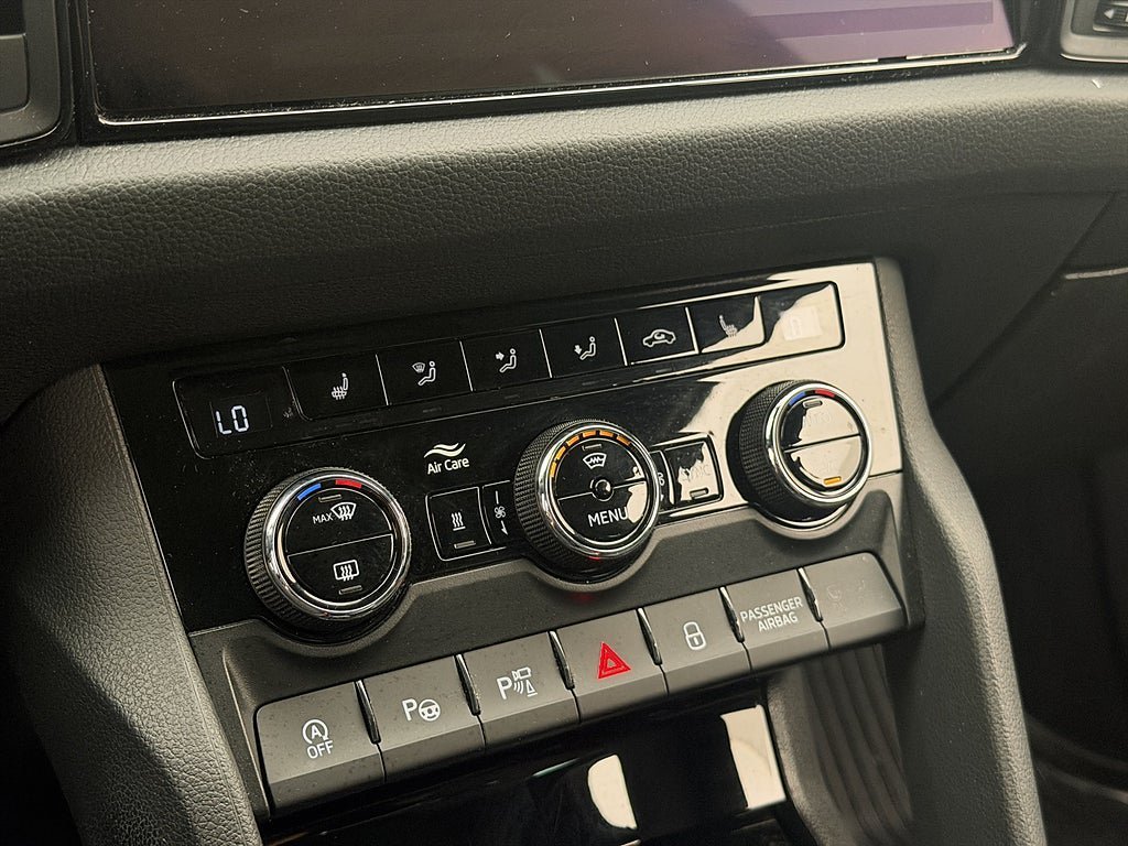 Vehicle Image 28