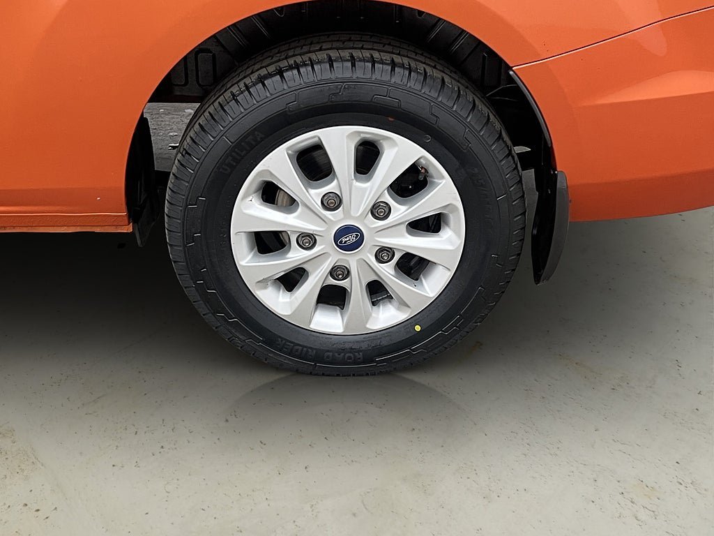 Vehicle Image 31
