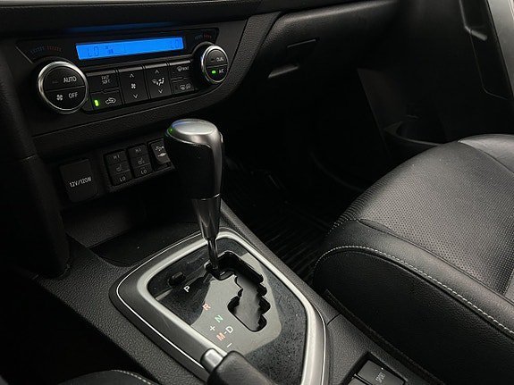 Vehicle Image 24