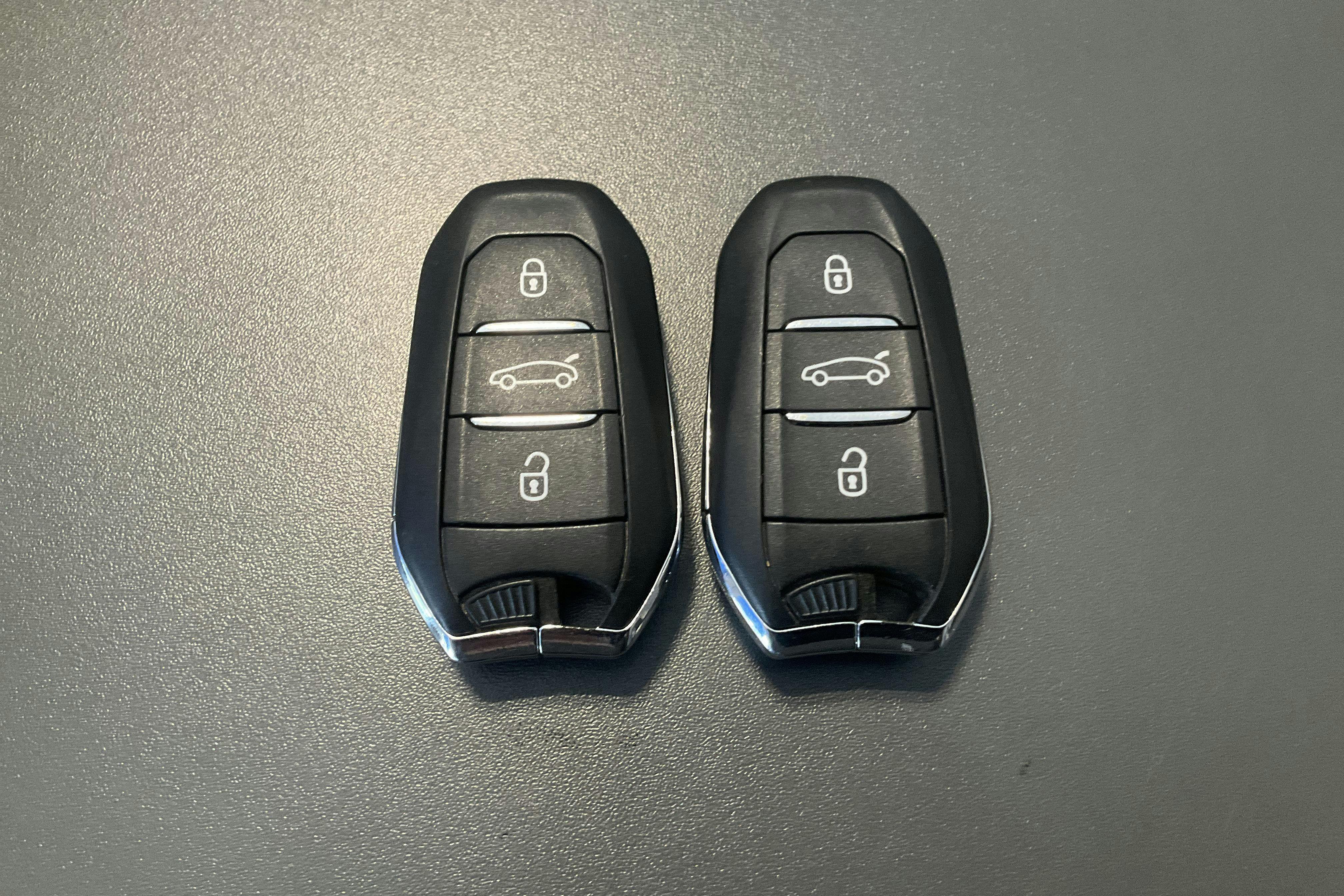 Vehicle Image 21