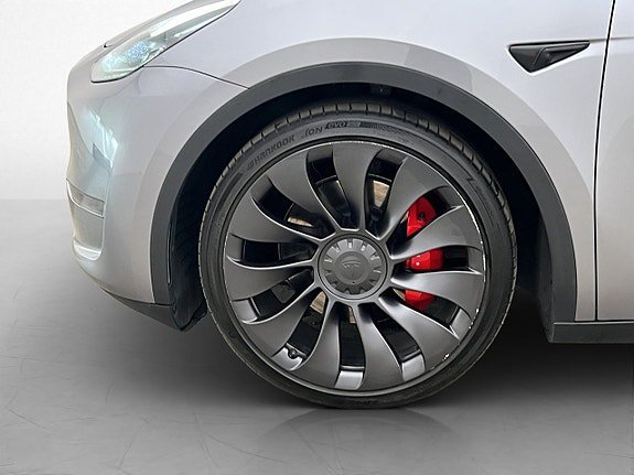 Vehicle Image 33