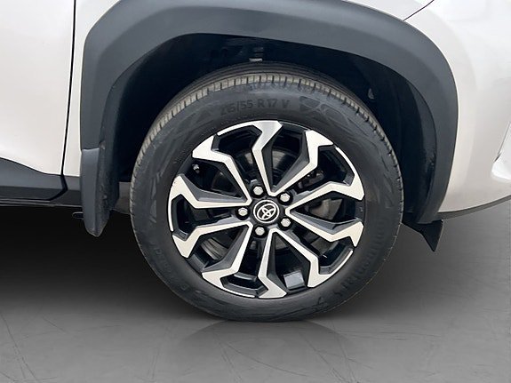 Vehicle Image 30