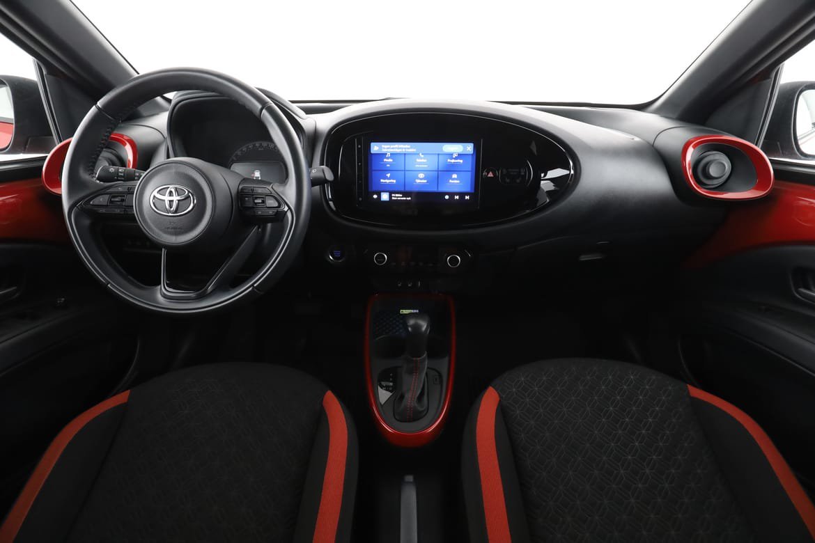 Vehicle Image 13