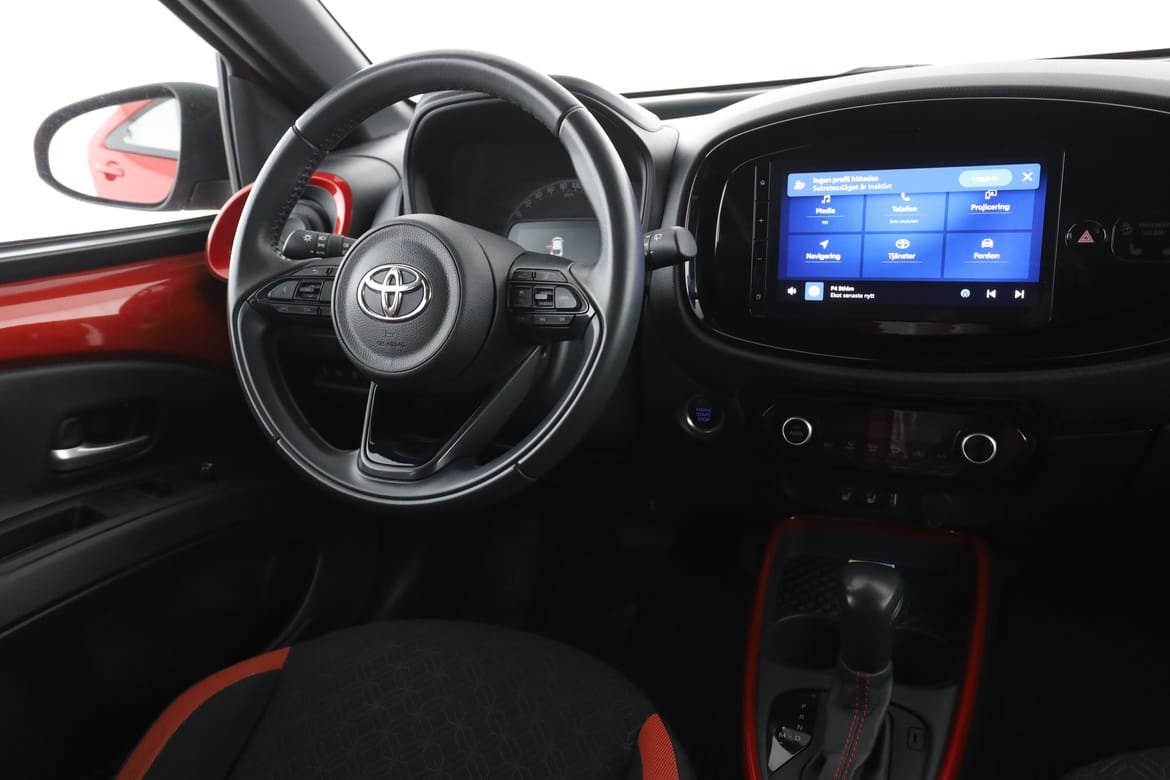 Vehicle Image 14