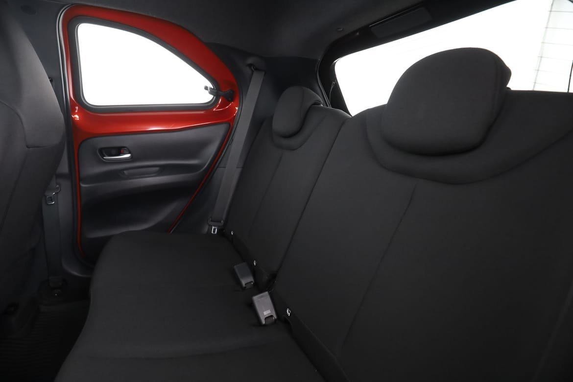 Vehicle Image 15