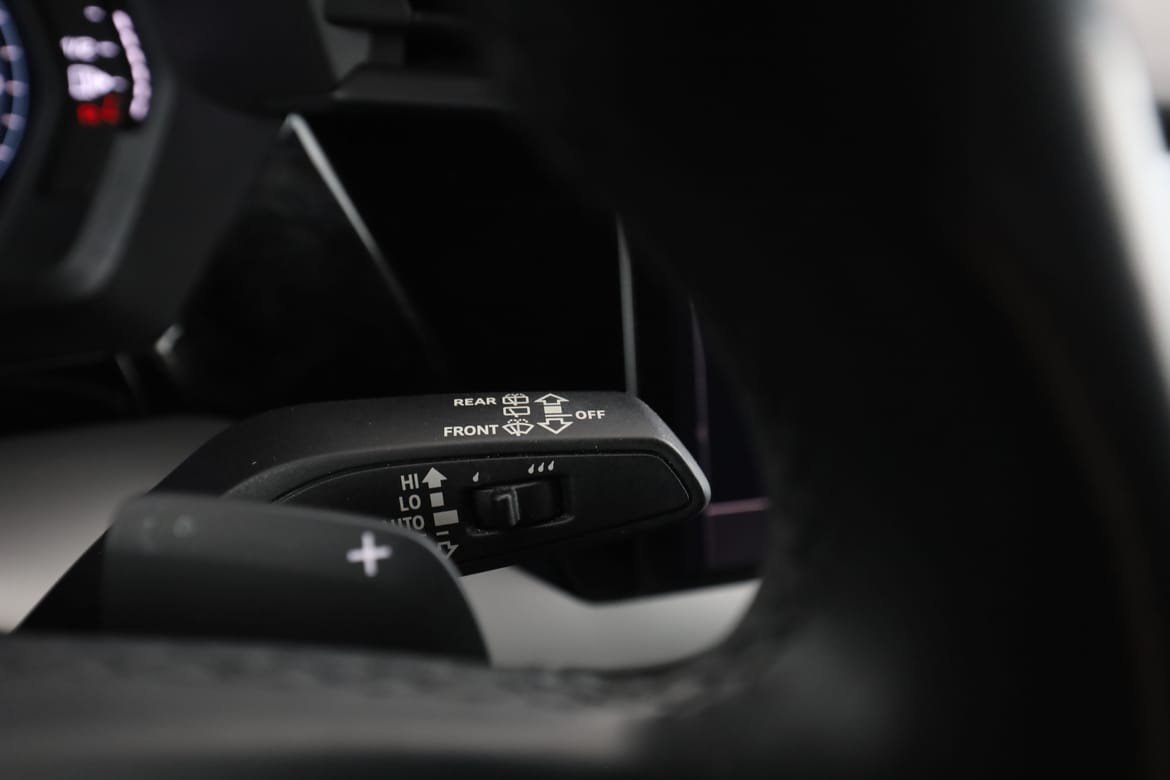 Vehicle Image 33