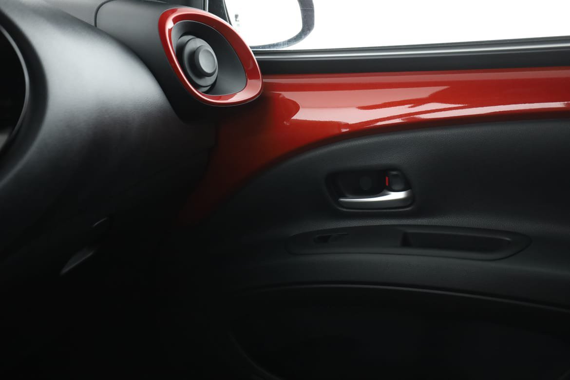 Vehicle Image 30