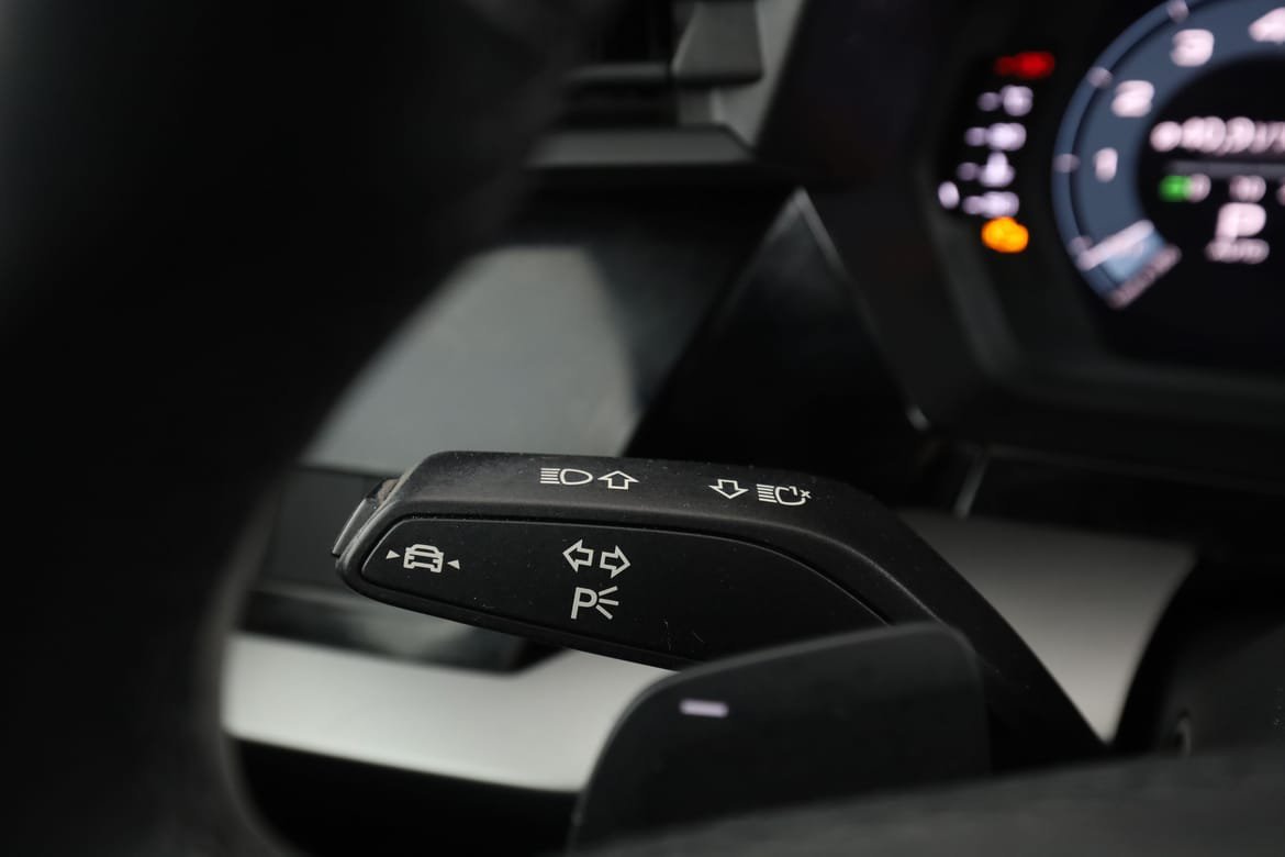 Vehicle Image 35
