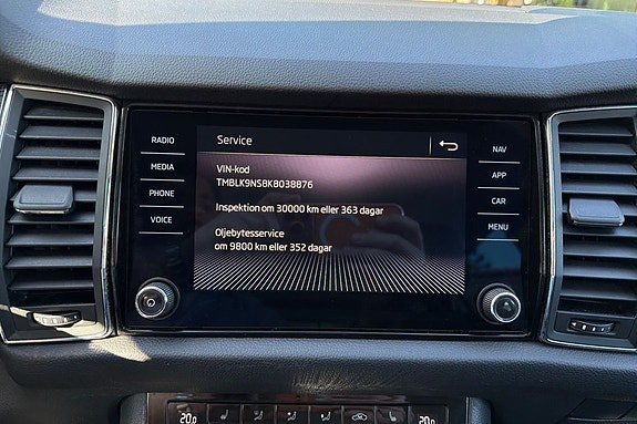 Vehicle Image 13