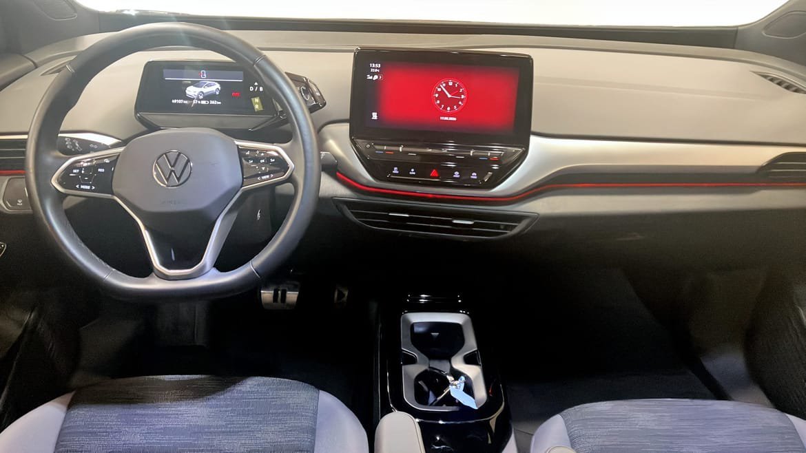 Vehicle Image 11