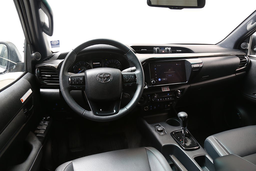 Vehicle Image 14