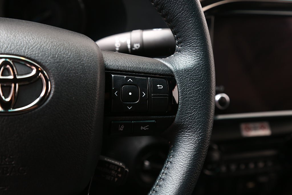 Vehicle Image 17