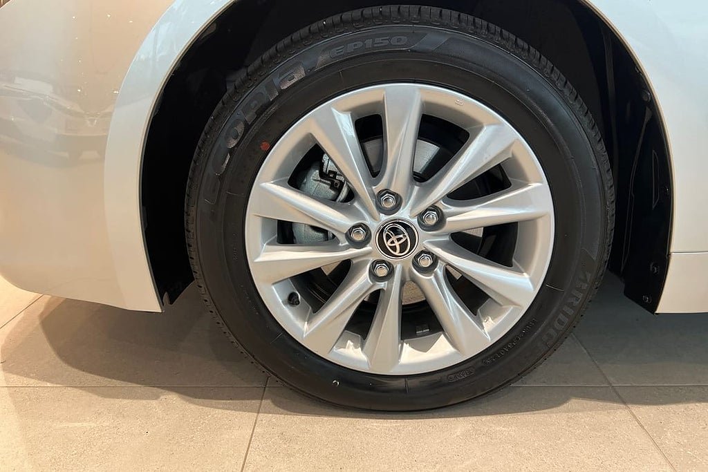 Vehicle Image 17