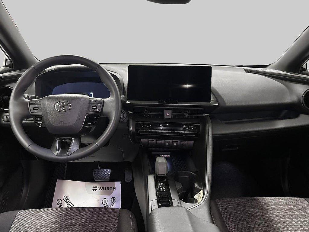 Vehicle Image 11