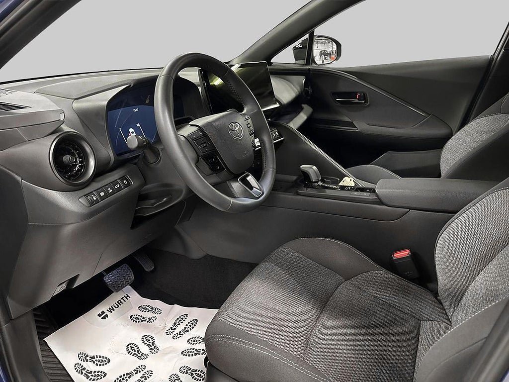 Vehicle Image 13