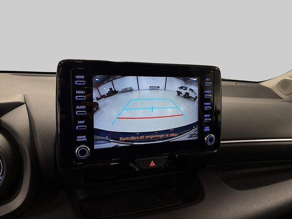 Vehicle Image 16