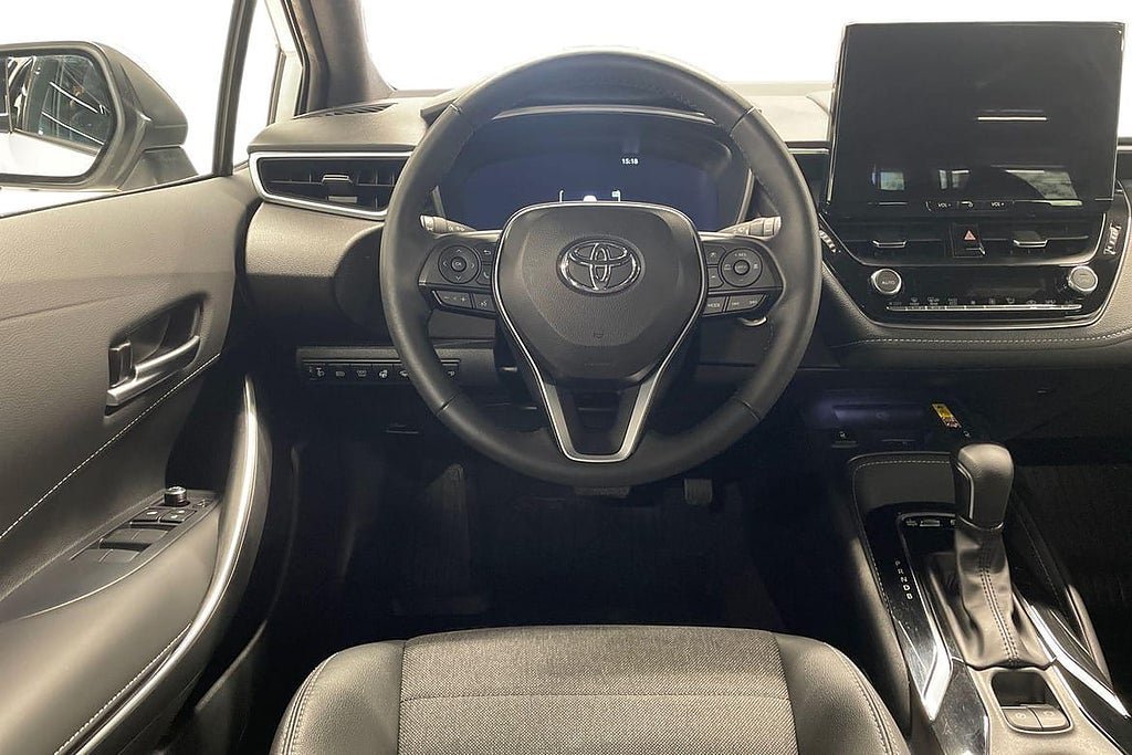 Vehicle Image 11