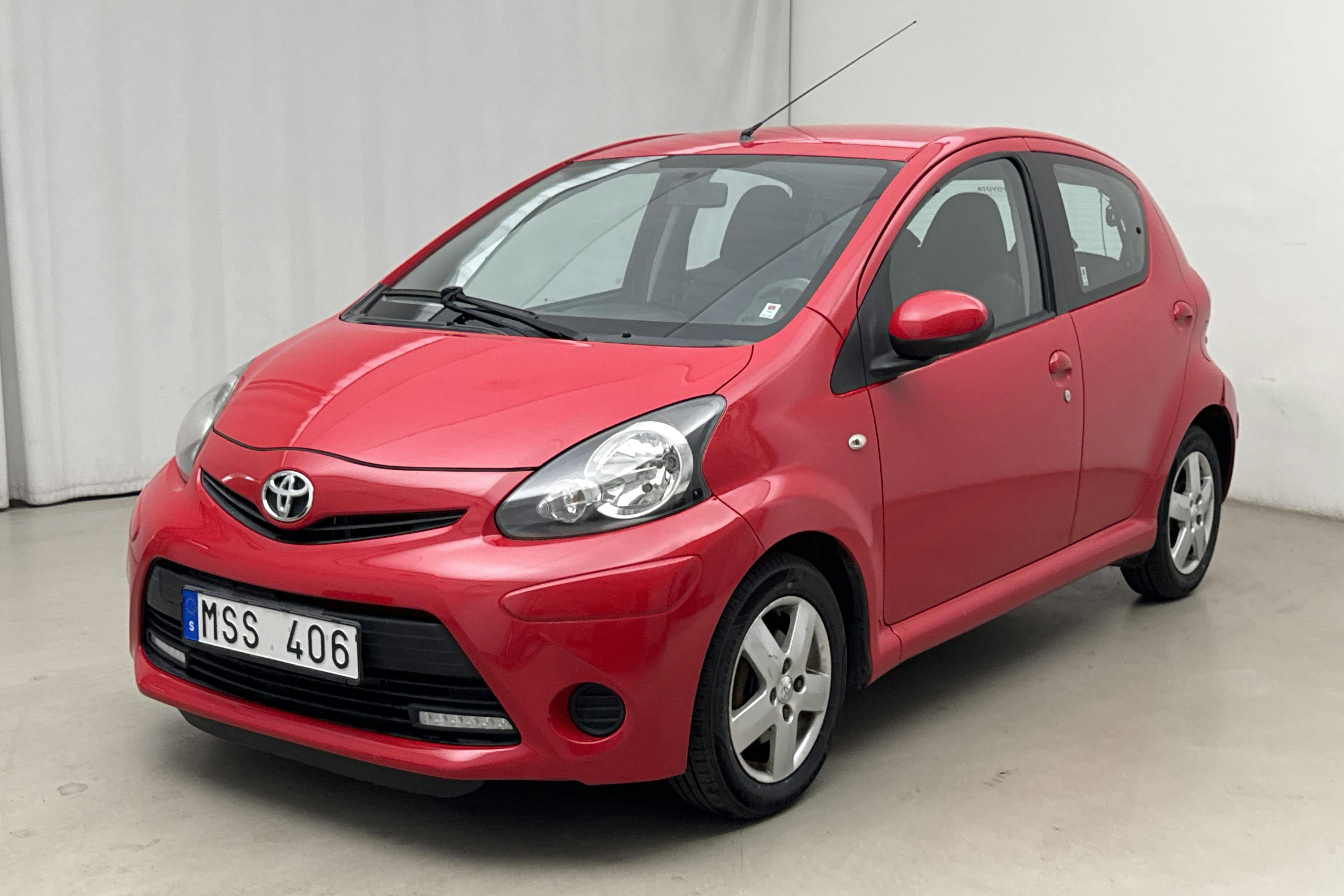 Vehicle Image 1
