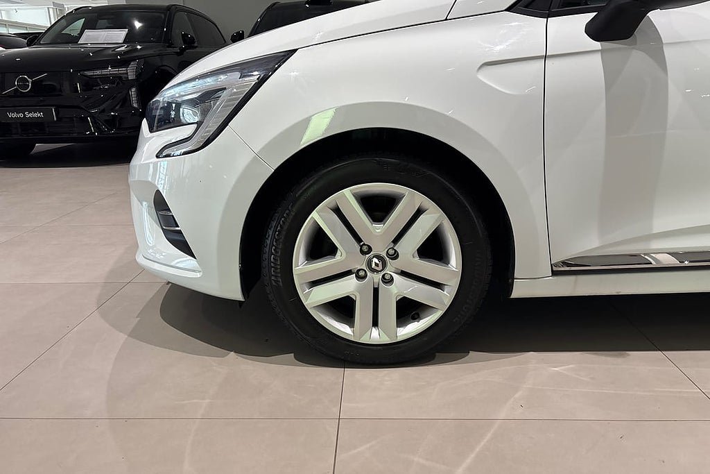 Vehicle Image 17