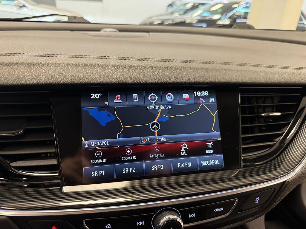 Vehicle Image 11