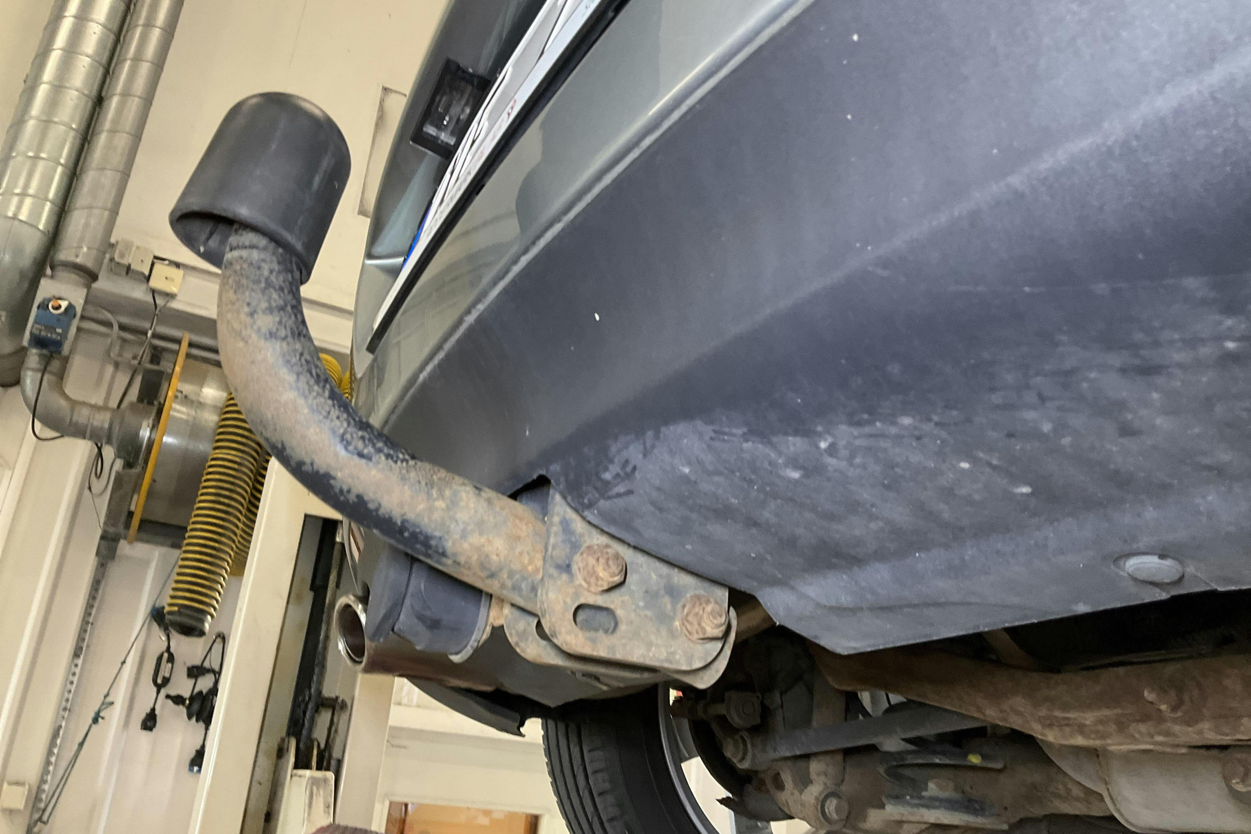 Vehicle Image 13