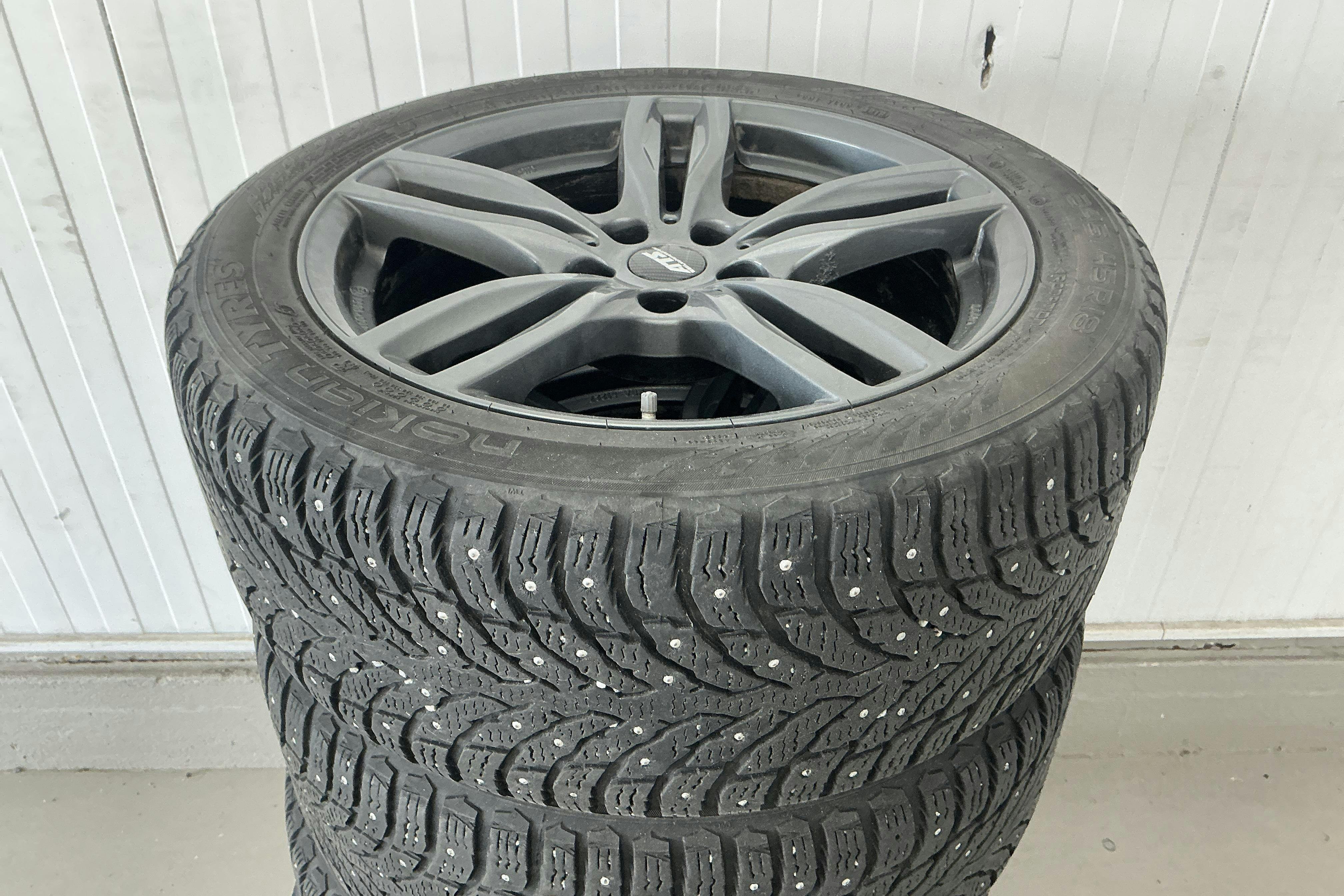 Vehicle Image 19