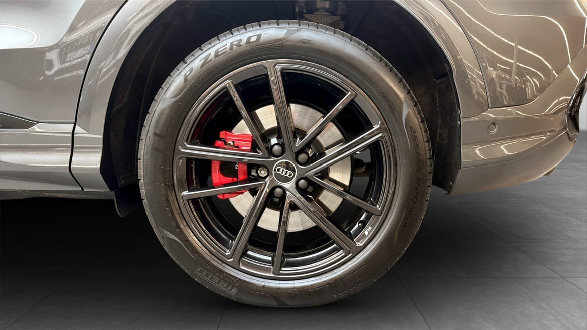 Vehicle Image 6