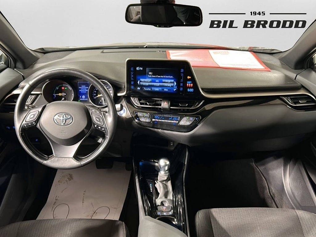 Vehicle Image 7