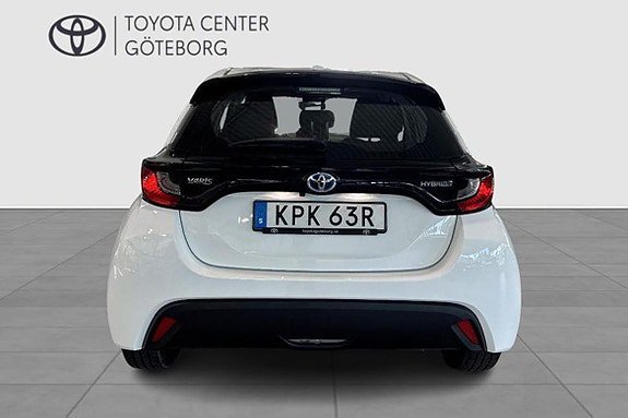 Vehicle Image 7