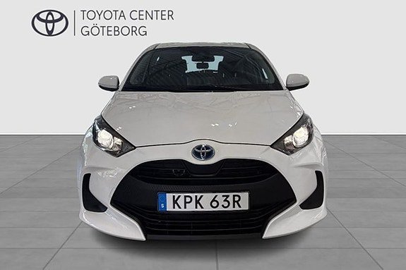 Vehicle Image 8