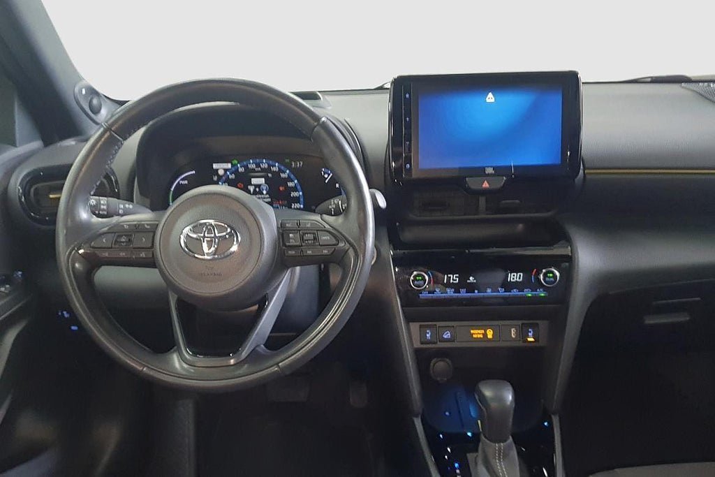 Vehicle Image 9