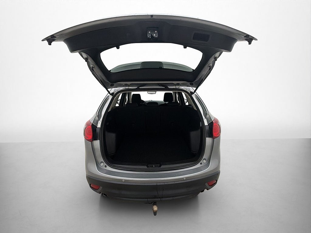 Vehicle Image 9