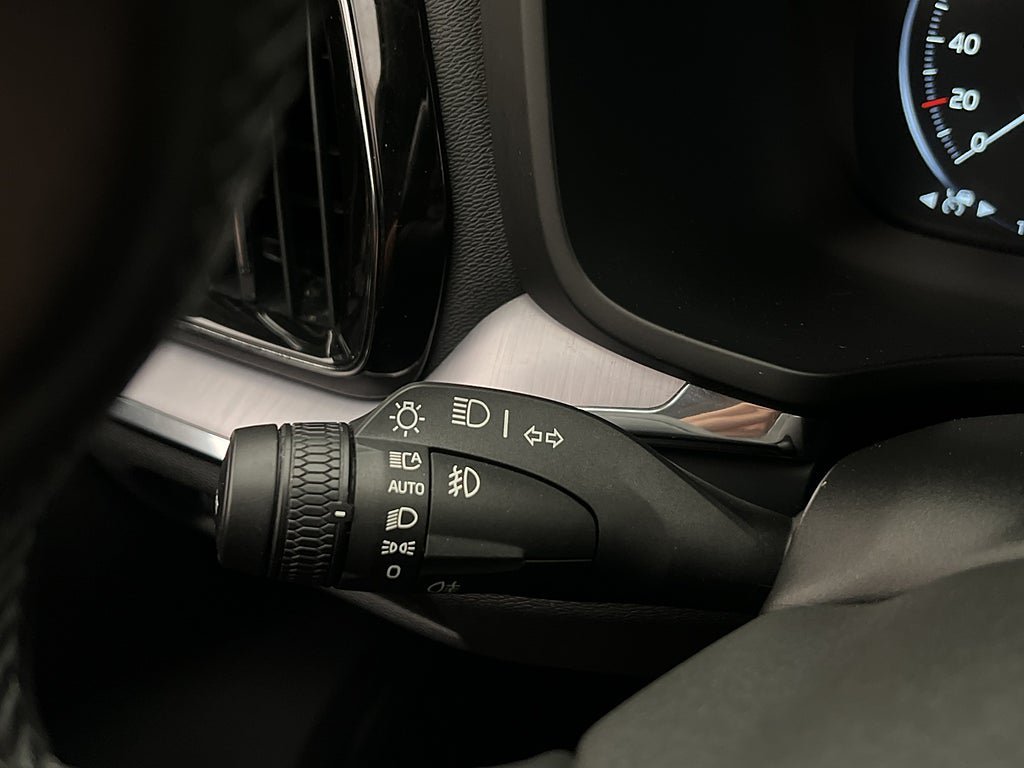 Vehicle Image 28